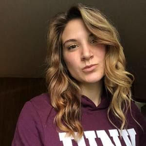 Meet your Posher, Andrea